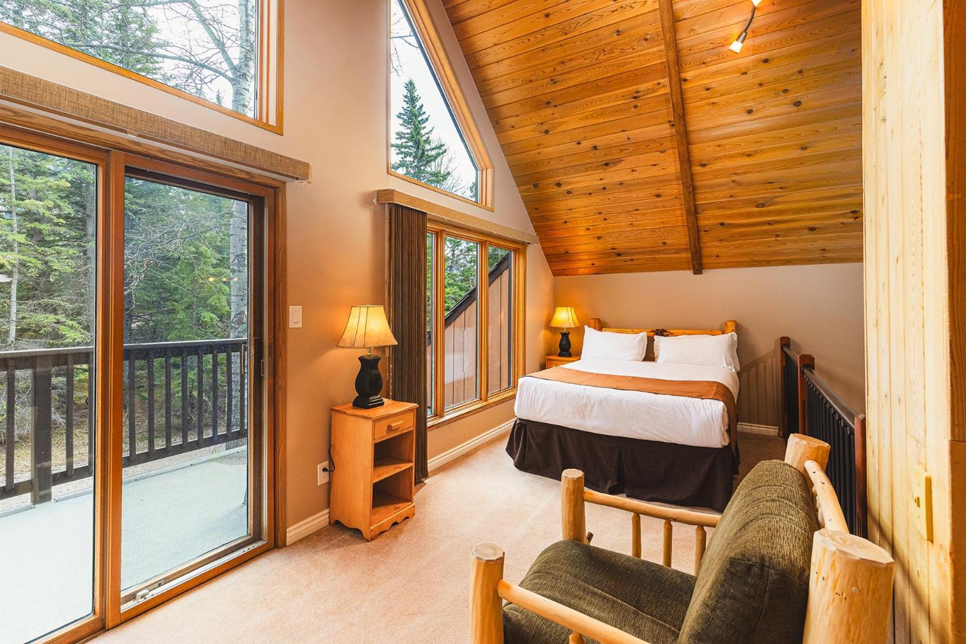 Overlander Mountain Lodge Jasper Exterior photo