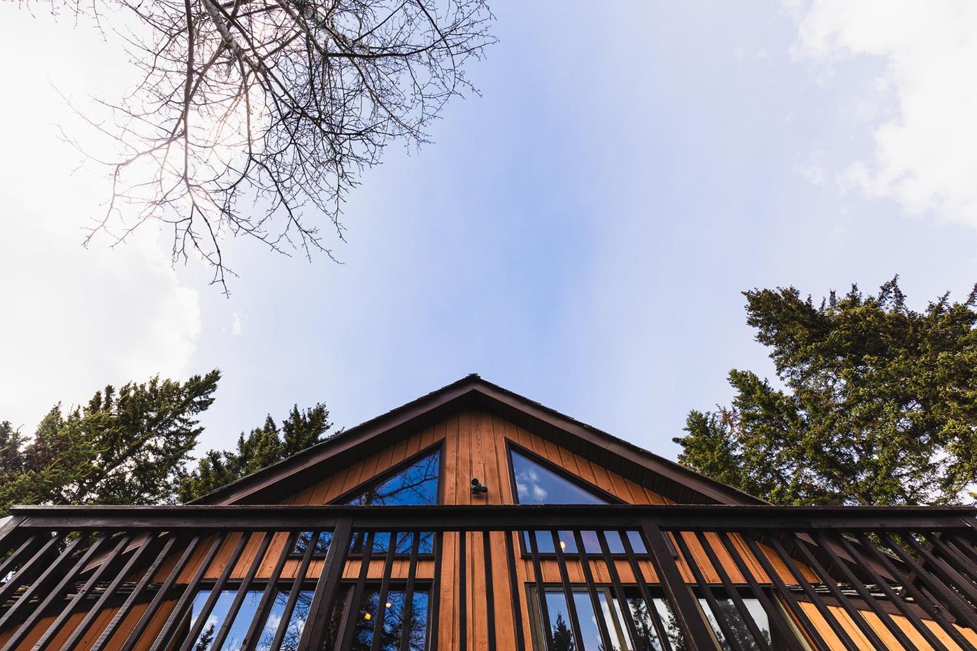 Overlander Mountain Lodge Jasper Exterior photo